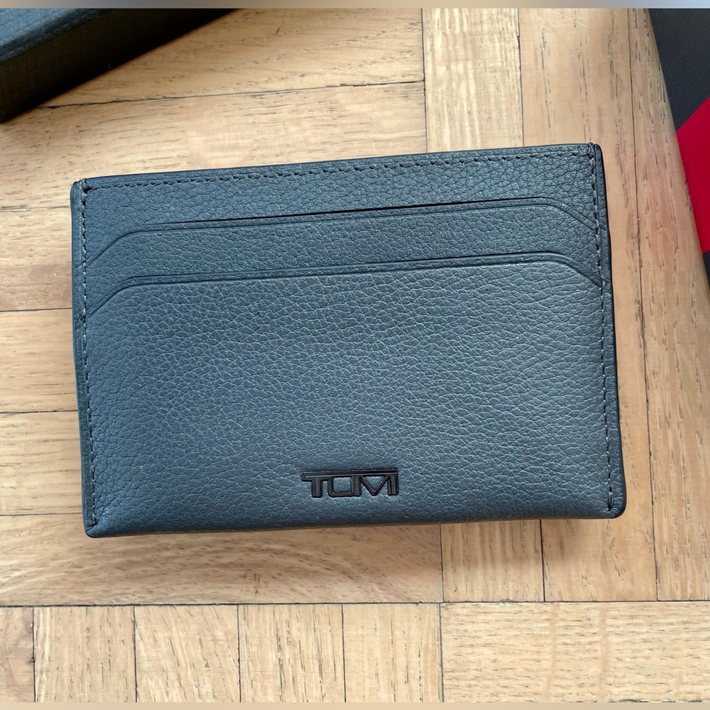 NWT TUMI Nassau Black Money Clip Card Case